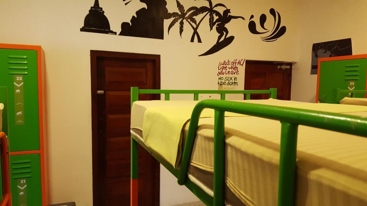 Auberge de jeunesse The Backpack Hub At Weligama Extérieur photo